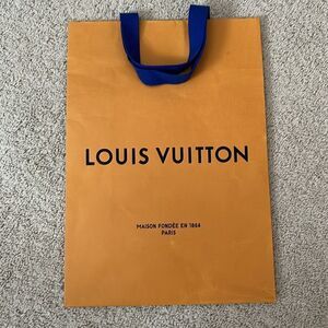 LOUIS VUITTON PAPER BAG